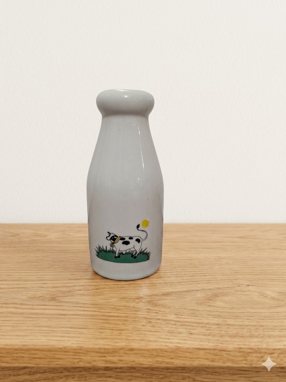 Vintage White Ceramic Cow Milk Bottle Salt Shaker Farmhouse Decor